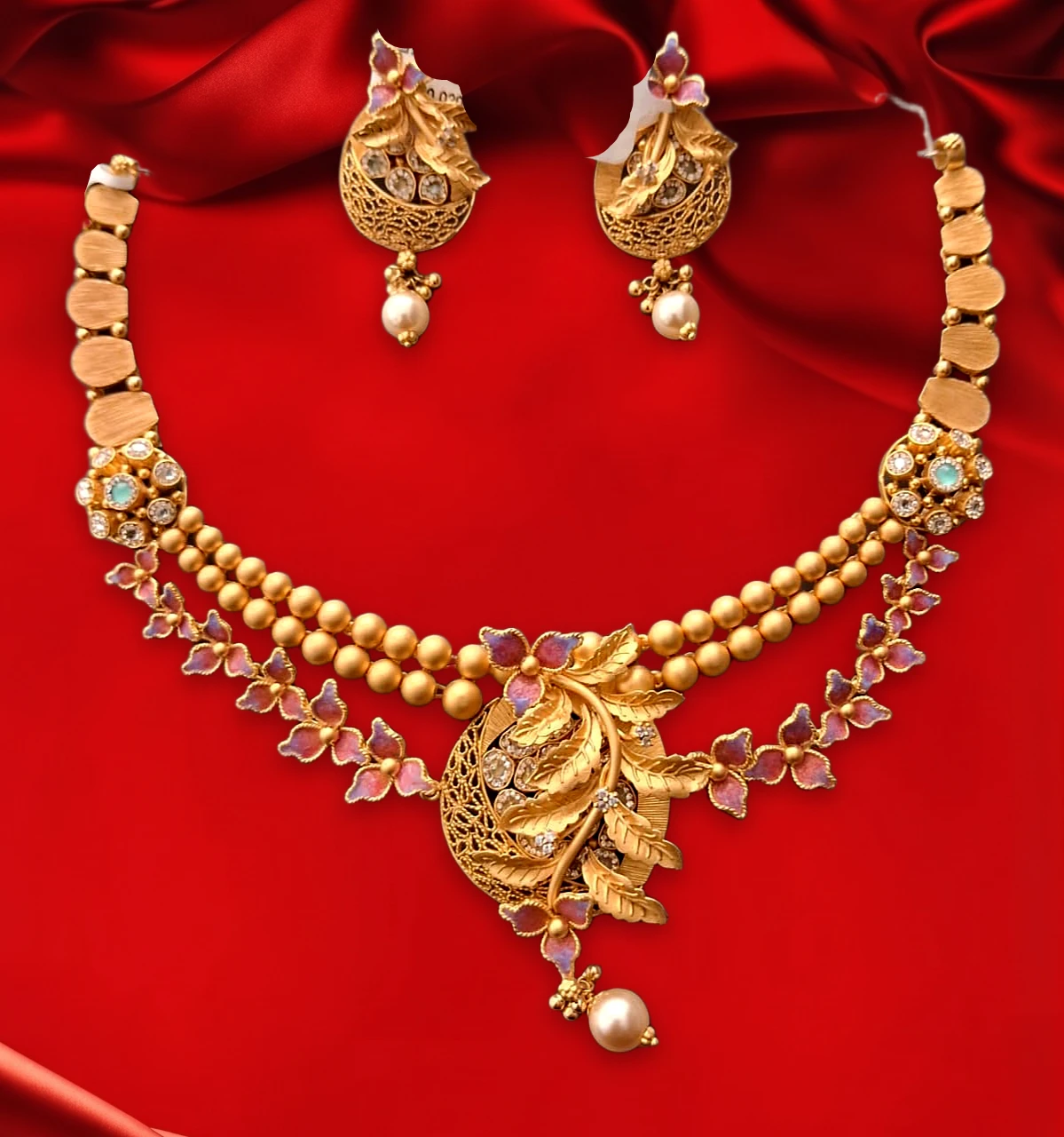 Necklace Set at Sri Vijaya Madhavi Jewellers