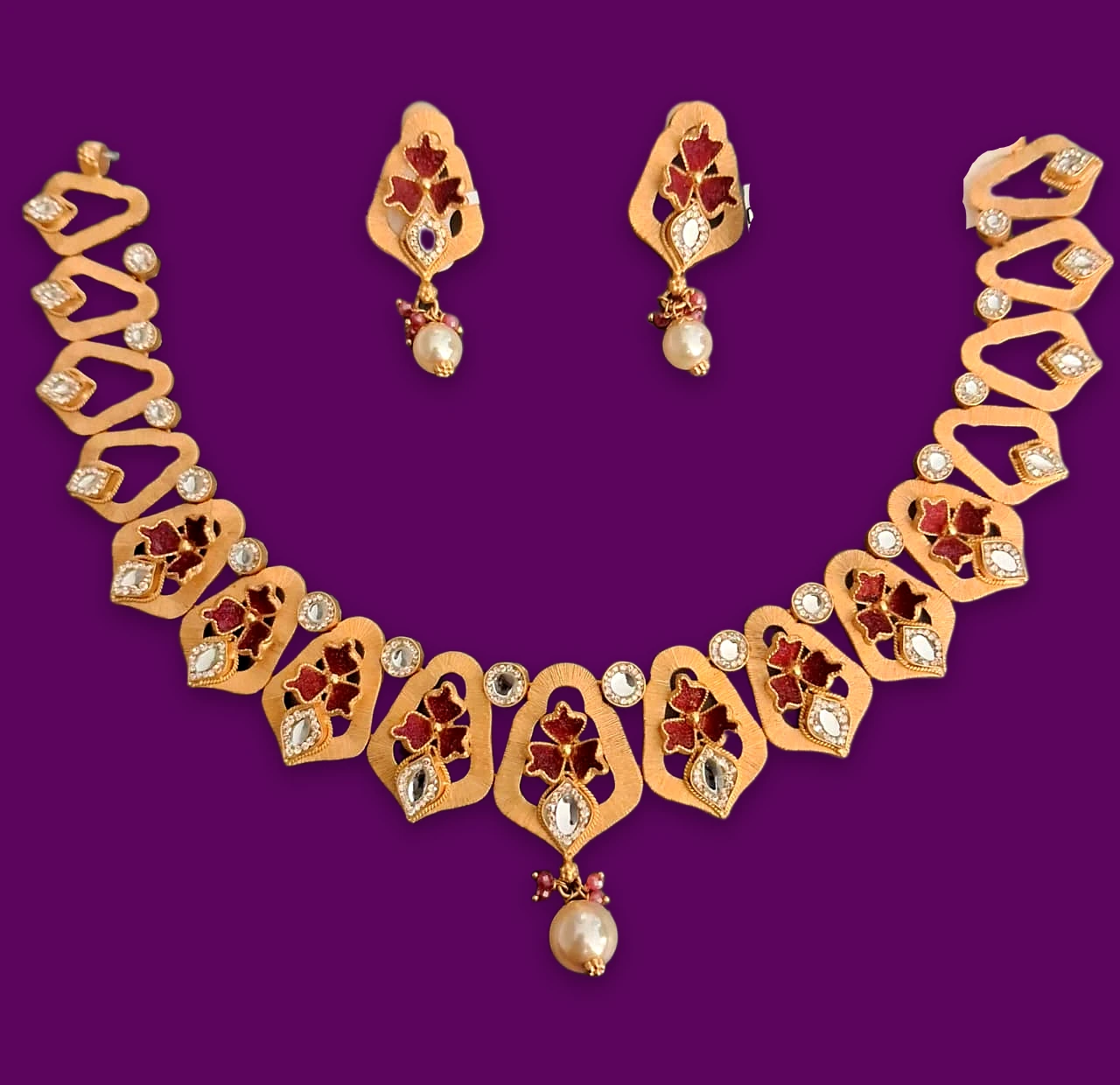 Necklace Set at Sri Vijaya Madhavi Jewellers