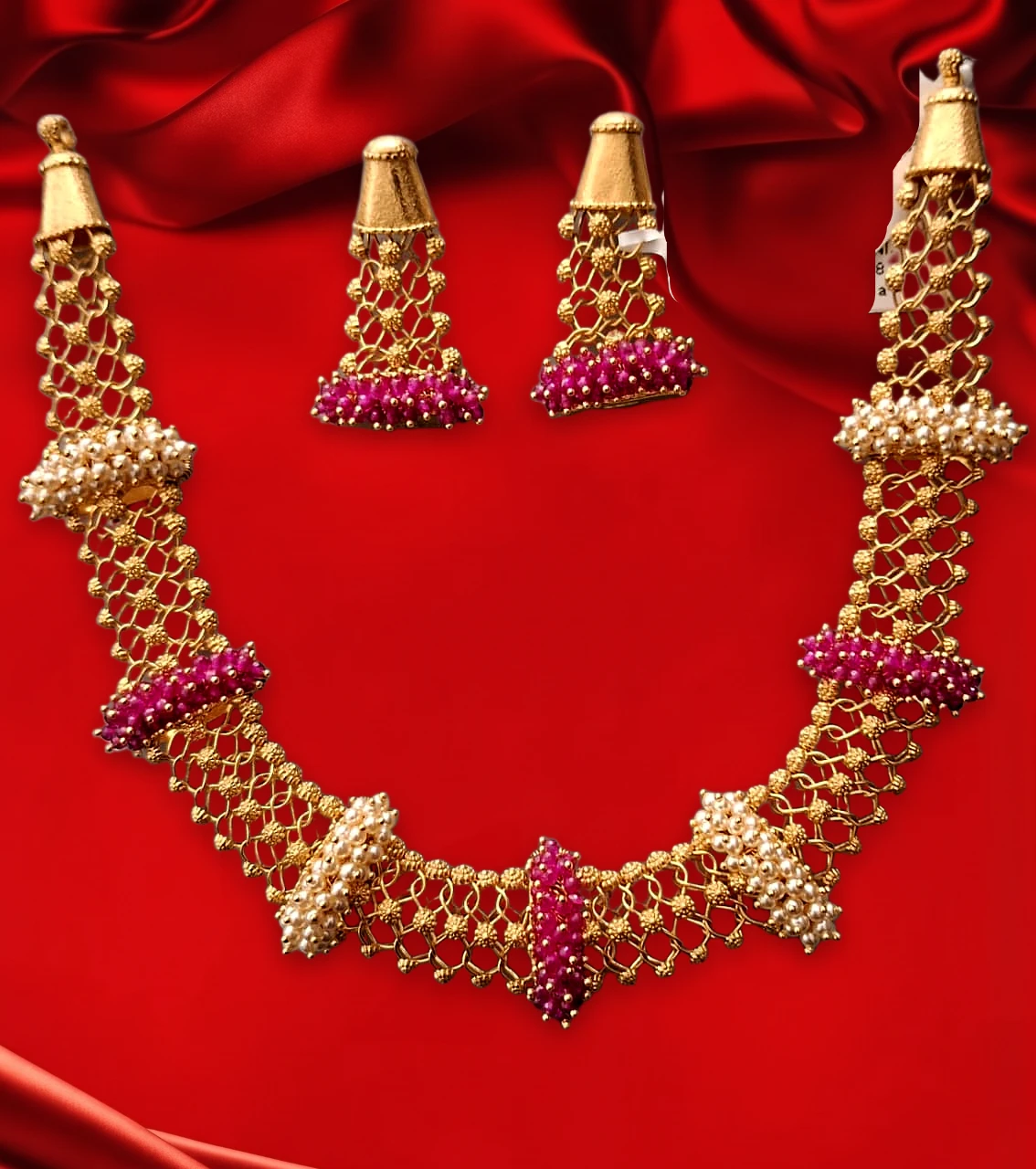 Necklace Set at Sri Vijaya Madhavi Jewellers