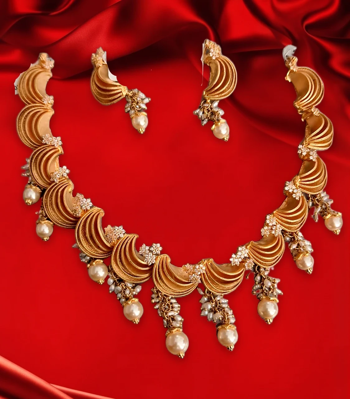 Necklace Set at Sri Vijaya Madhavi Jewellers
