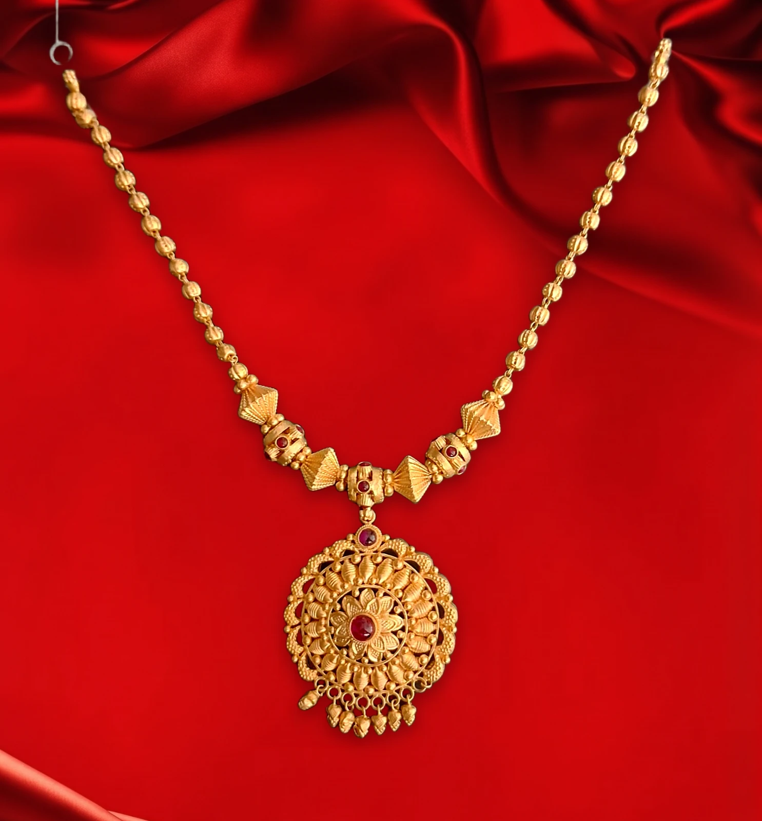 Necklace at Sri Vijaya Madhavi Jewellers
