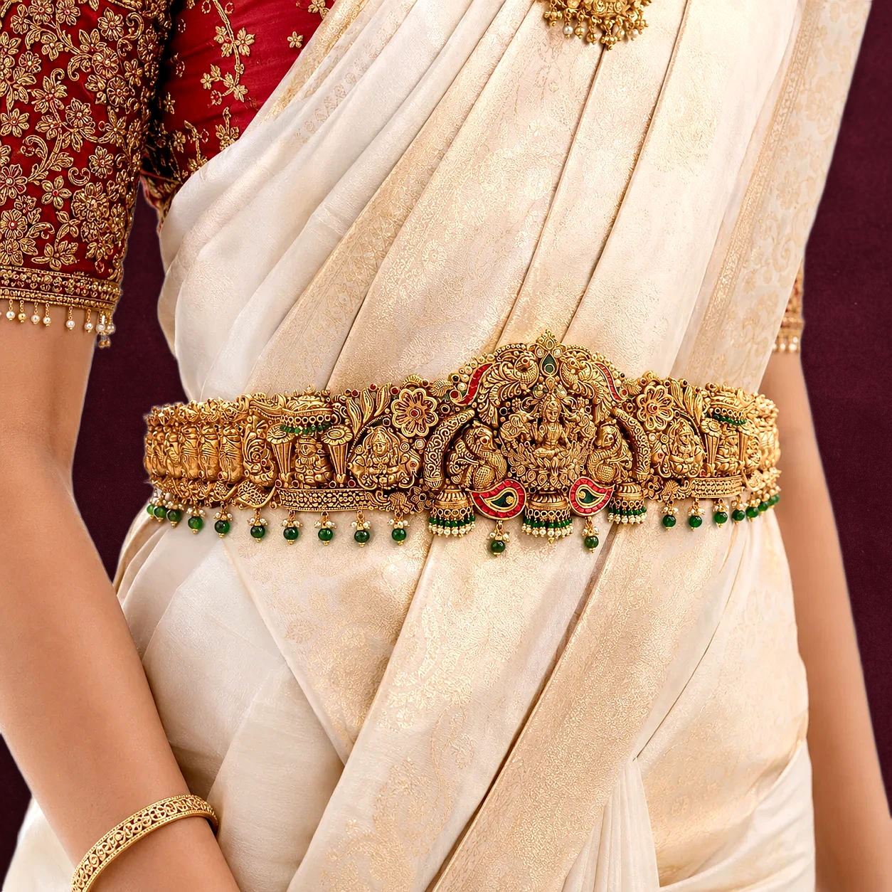 Gold Jewellery at Sri Vijaya Madhavi Jewellers