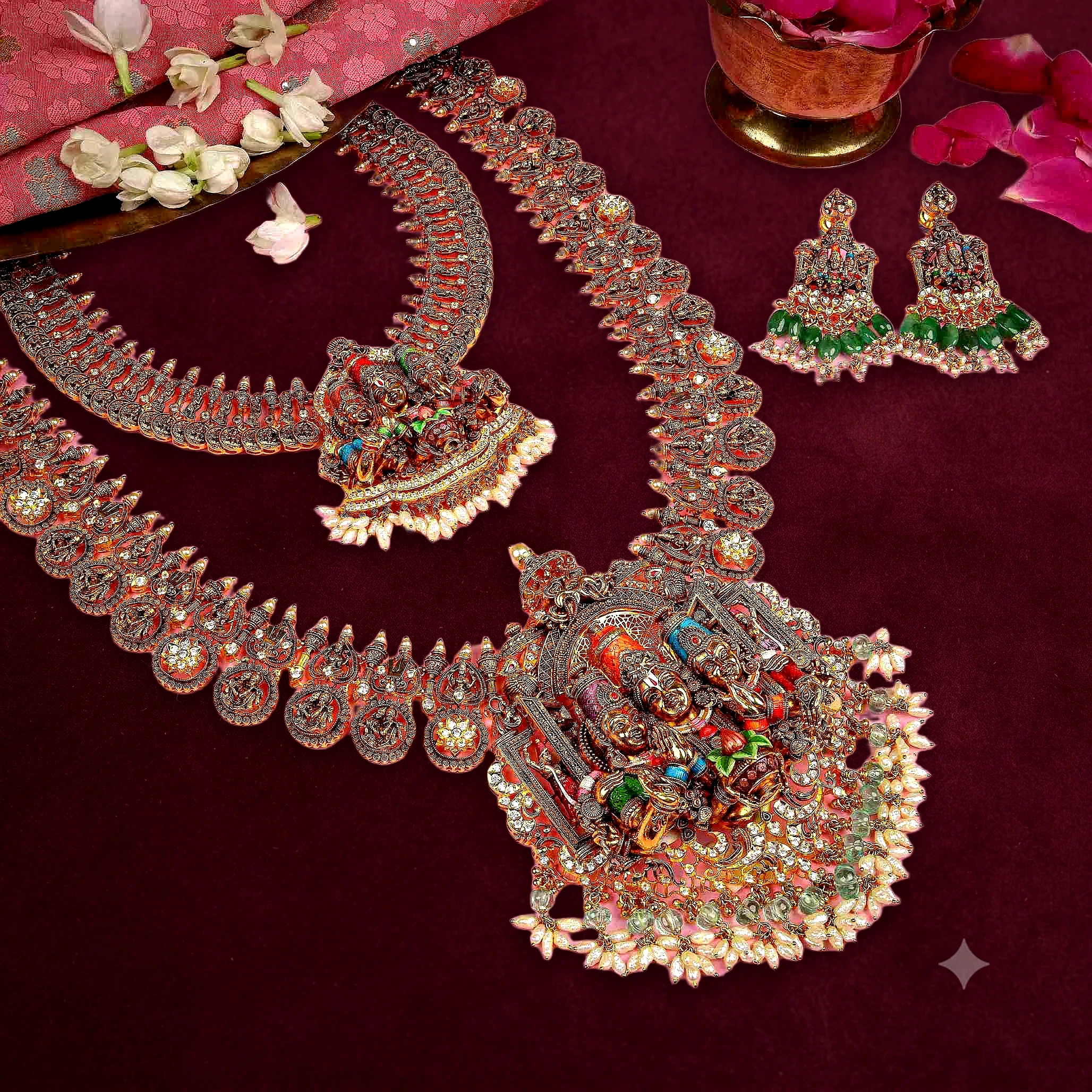 Gold Jewellery at Sri Vijaya Madhavi Jewellers